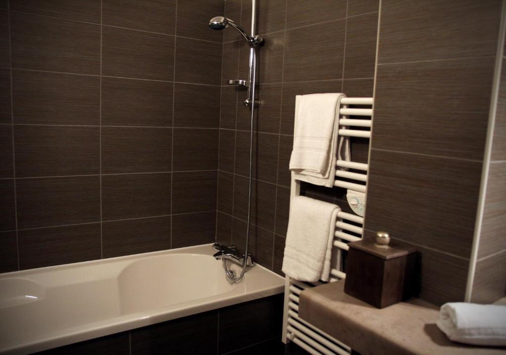 Hotel Bar Le Globe Saint-Die-des-Vosges Bilik gambar